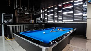 Pengalaman Staycation Makin Seru, Nikmati Permainan Biliar dari 7th Sky Lounge, Vasaka Hotel Jakarta
