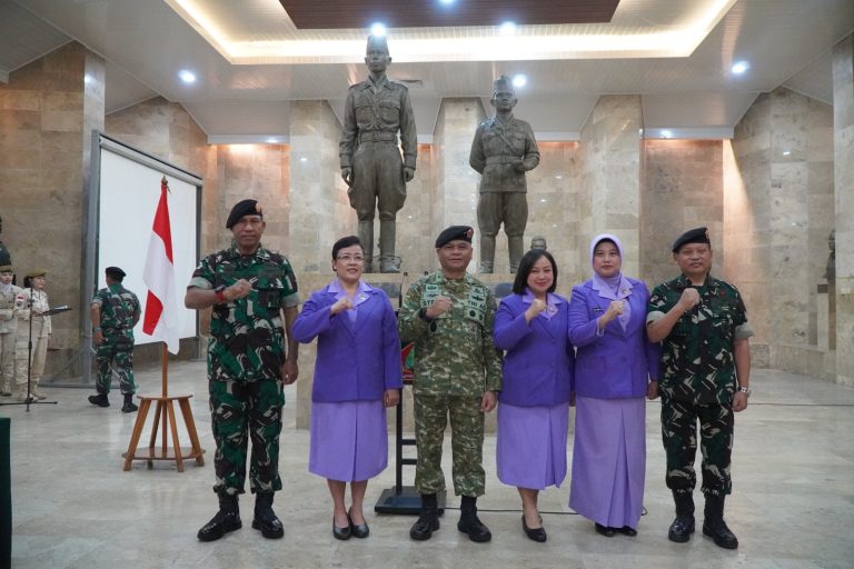 Kapusjarah TNI Pimpin serah Terima Jabatan Waka Pusjarah TNI