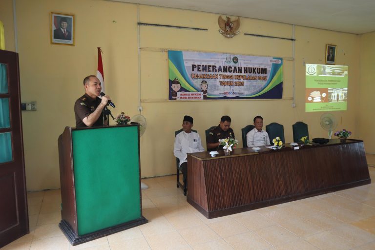 Kejati Kepri dan Kejari Lingga Sosialisasi Pencegahan Korupsi di Singkep Lingga.