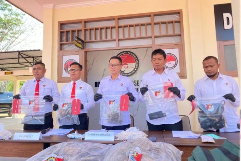 Residivis Sabu Diciduk! Polda Papua Barat Daya Bongkar Jalur Makassar-Sorong, Satu DPO Masih Buron