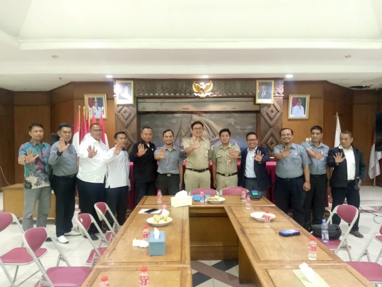 Jalin Silaturahmi Tim Kemenkum DKI dan Organisasi Advokat PADIRaya Dorong Posbakum Kelurahan  Aktif di Kalibaru Cilincing Jakarta Utara