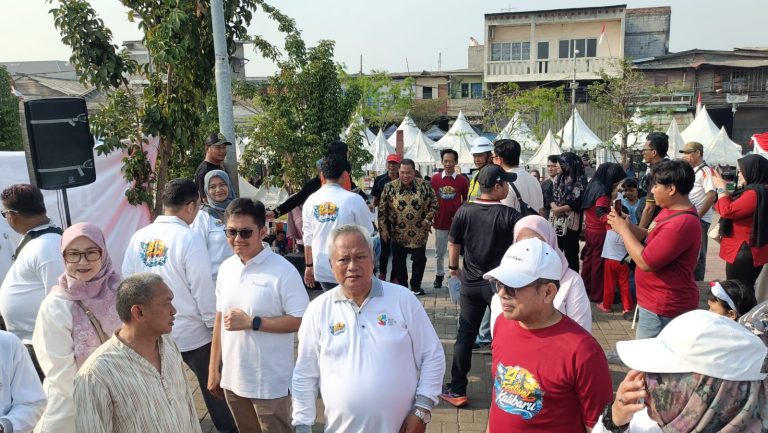 Ribuan Warga Padati Festival Kalibaru